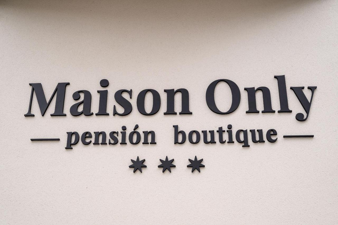 Pensión Boutique Maison Only - Bed and Breakfast Arzúa