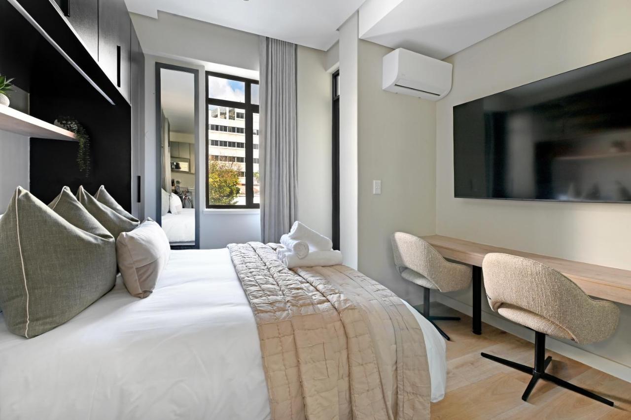 Esme - Chic 1BR at The Carrington Heart of Loop Street - Ferienwohnung Kapstadt