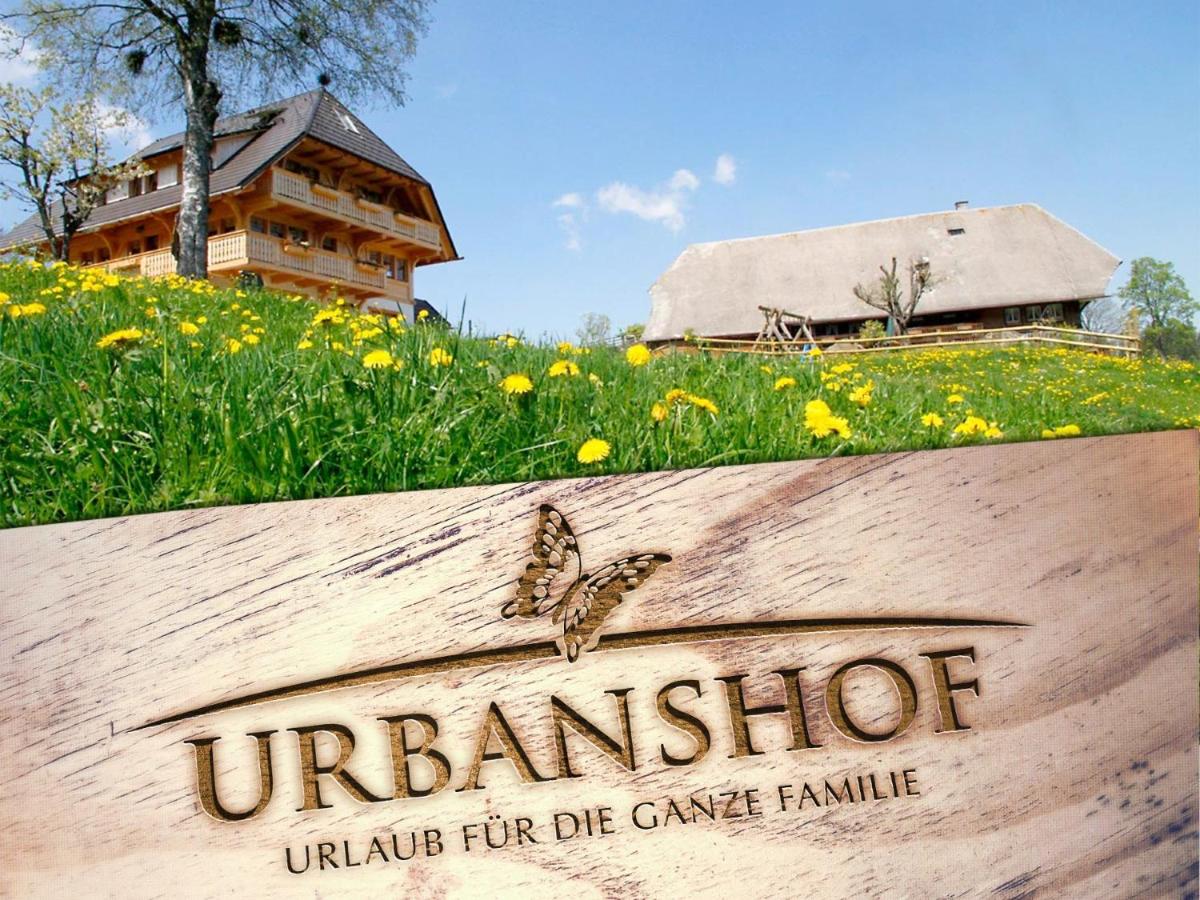 B&B Hinterzarten - Urbanshof Ferienwohnungen - Bed and Breakfast Hinterzarten