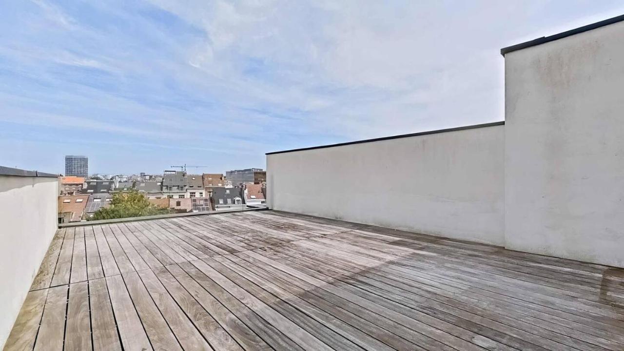 Elegant 3-Bedroom Apartment in Central Ixelles wit - Bed and Breakfast Brussel