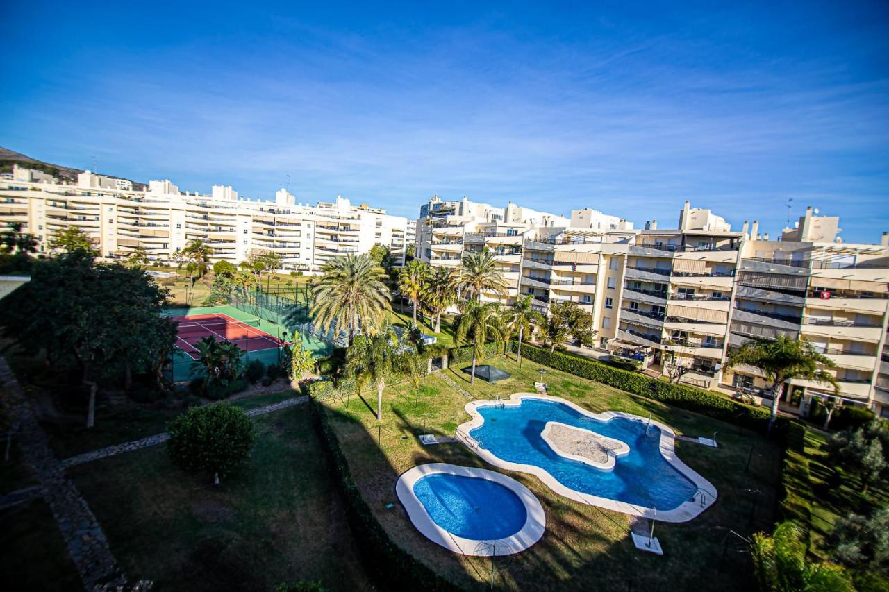 Ático en Bajondillo - Terraza, Piscina y Parking - Chambres d'hôtes Torremolinos