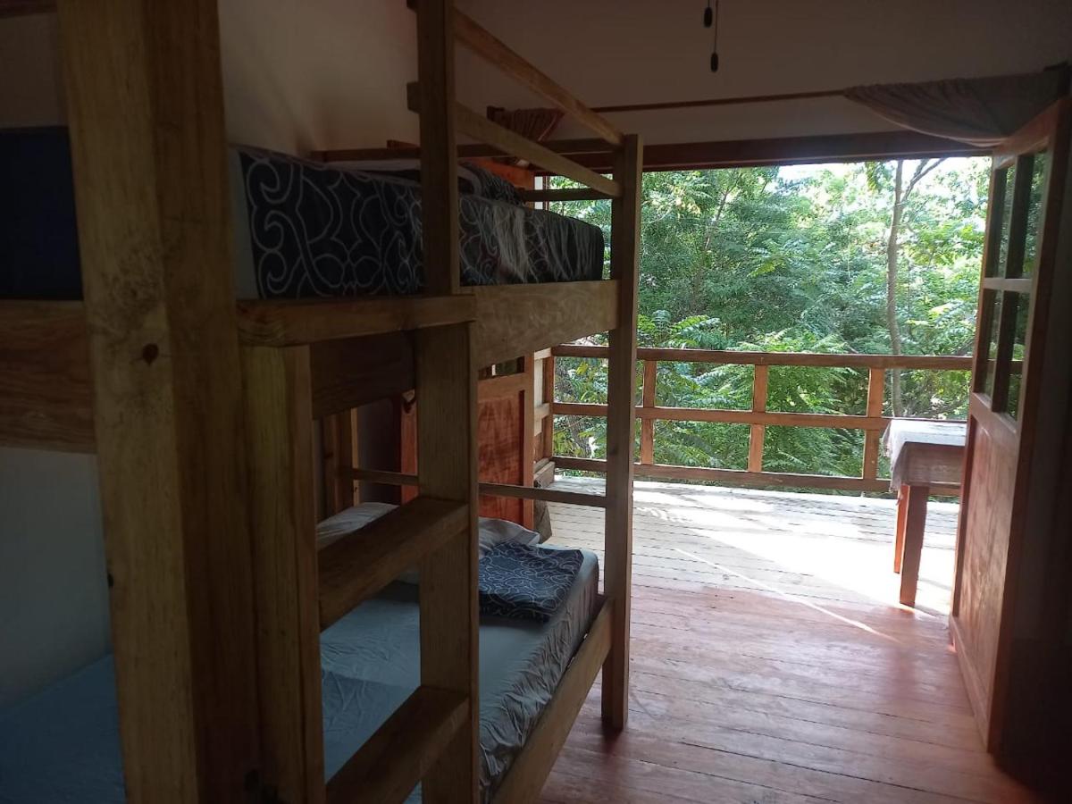 Roatan Onat Hostel 1 - B&B West End