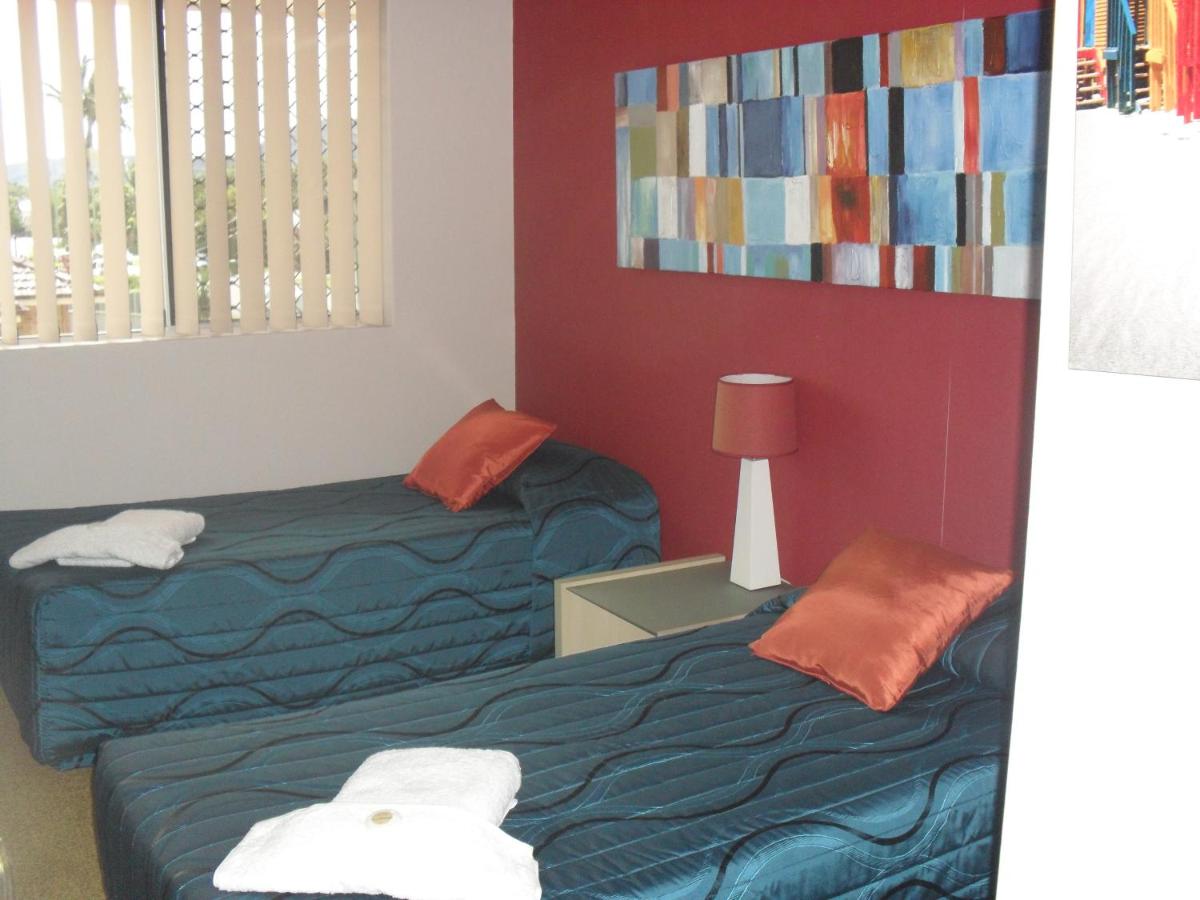 Deluxe Two-Bedroom Apartment Unit 8