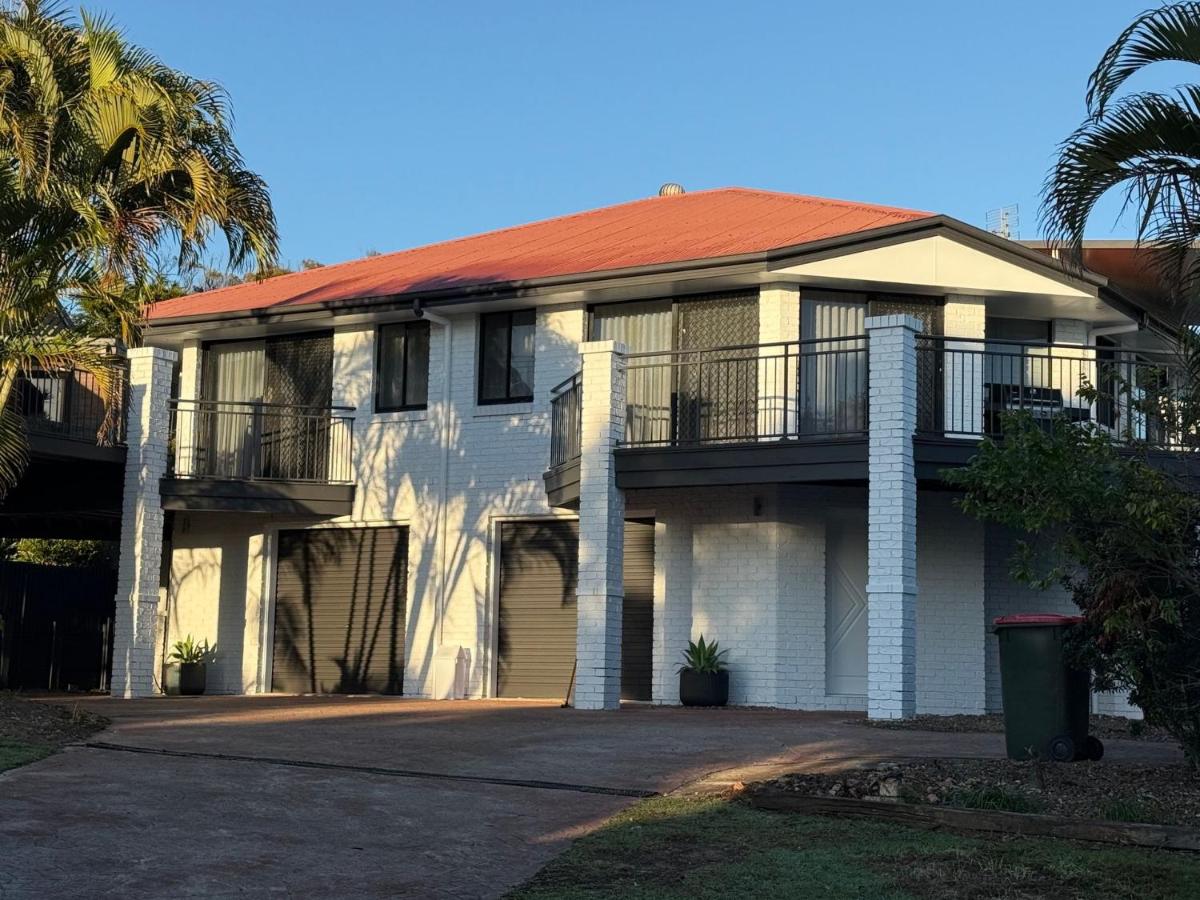 Seasalt at 80 Cooloola Drive - Rainbow Beach - Bed and Breakfast Rainbow Beach