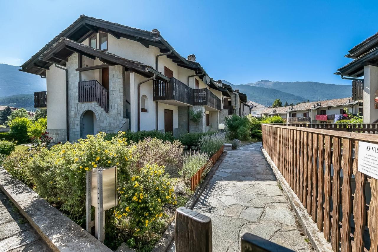La Casa Di Dadà with Terrace and Garden - Happy Rentals - B&B Oulx