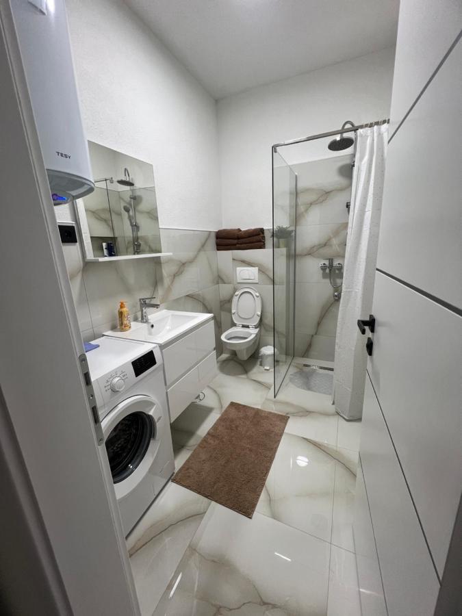 Apartmani MaM Živinice Centar Free Parking - B&B Živinice