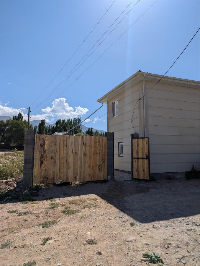 Altyn-Bulak Ethno House - Bed and Breakfast Ukok