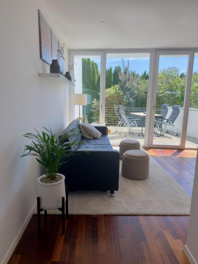 Moderne Design-Wohnung mit Bergblick & Terrasse - Chambres d'hôtes Tiefgraben