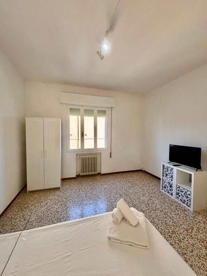 Residenza Garibaldi 3 - Bed and Breakfast Malregolata