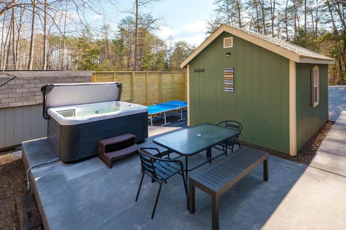 Cabin in Shenandoah - Private, Hot Tub, Firepit, Bocce Ball, Ping Pong - Ferienwohnung Shenandoah