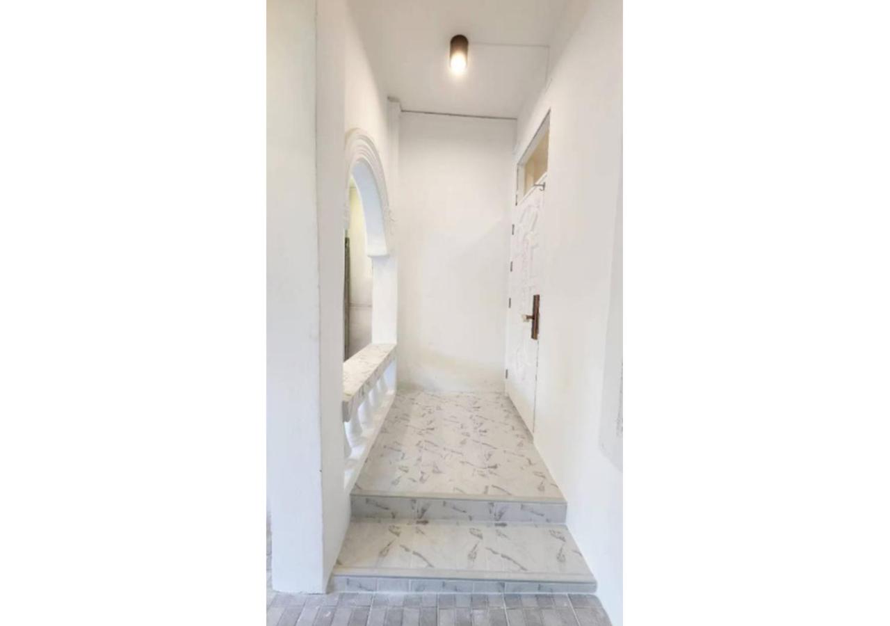 Cozy 4BR Private Home in Sukhumvit near BTS Udomsuk - Chambres d'hôtes Bangkok
