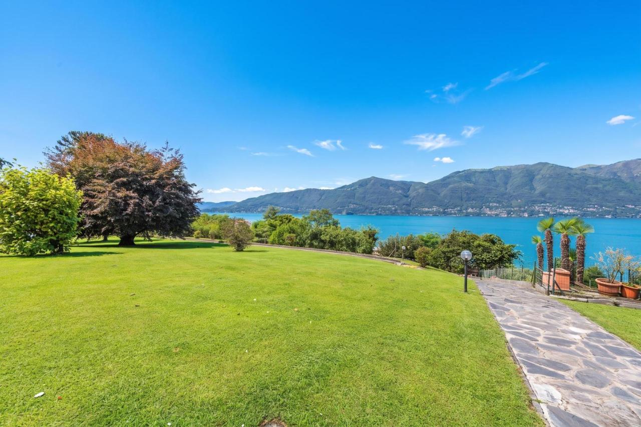 Casa Malpensata: Lake View Garden House - Happy Rentals - Chambres d'hôtes Porto Valtravaglia