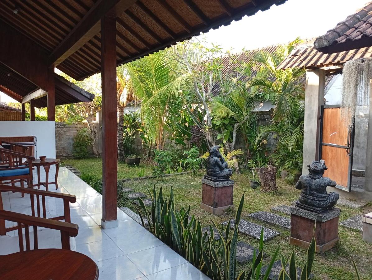 Kompyang Rai Guest House - B&B Tambakboyo