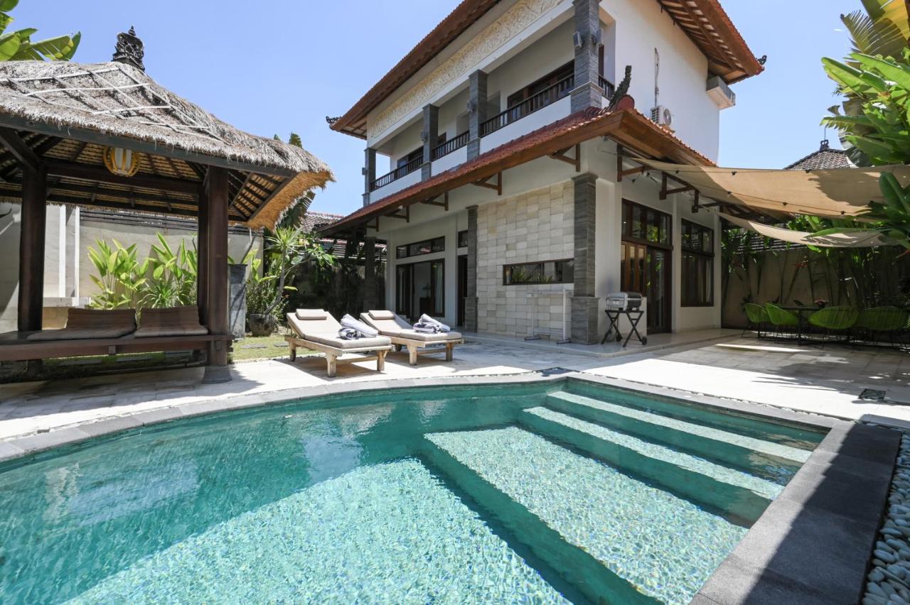 Villa Rumah Kedua - 3 Bedrooms villa , Seminyak - B&B Seminyak