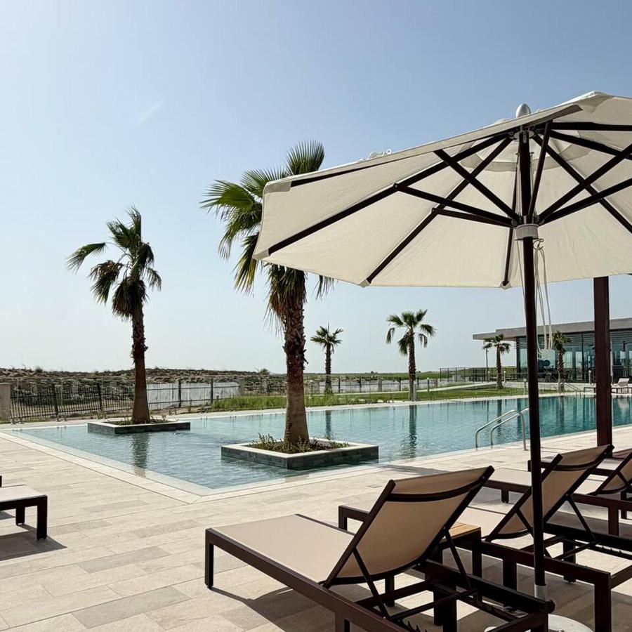 Luxury 1BR Yas Island Golf View Ferrari F1 - Chambres d'hôtes Abou Dabi