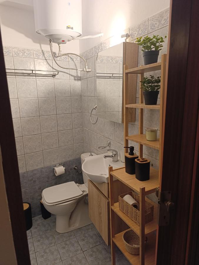 Moschato Urban High Nest - B&B Pireo