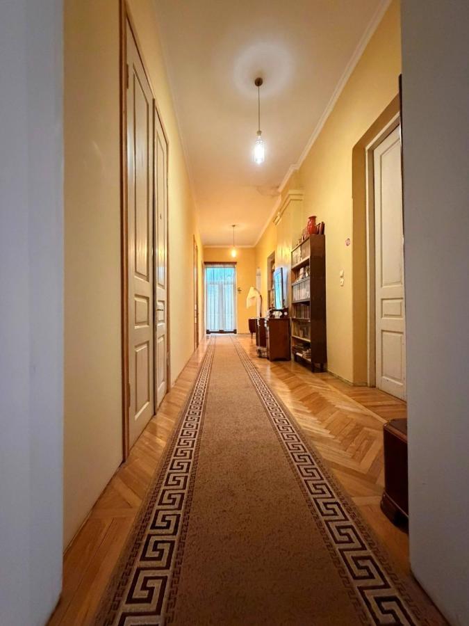Guest House Tall Rooms - B&B Zugdidi