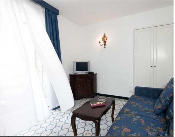 SEI A CAPRI - B&B Capri città