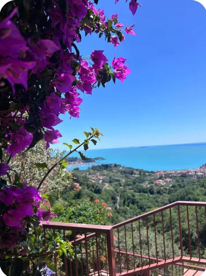 Lerici, vista panoramica sul Golfo dei Poeti Casa vacanza Carmen - B&B Lerici