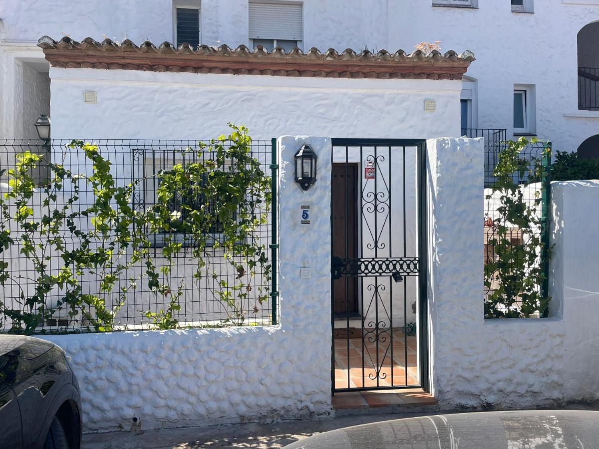 Newly renovated studio with Swimming Pool - Ferienwohnung Estepona