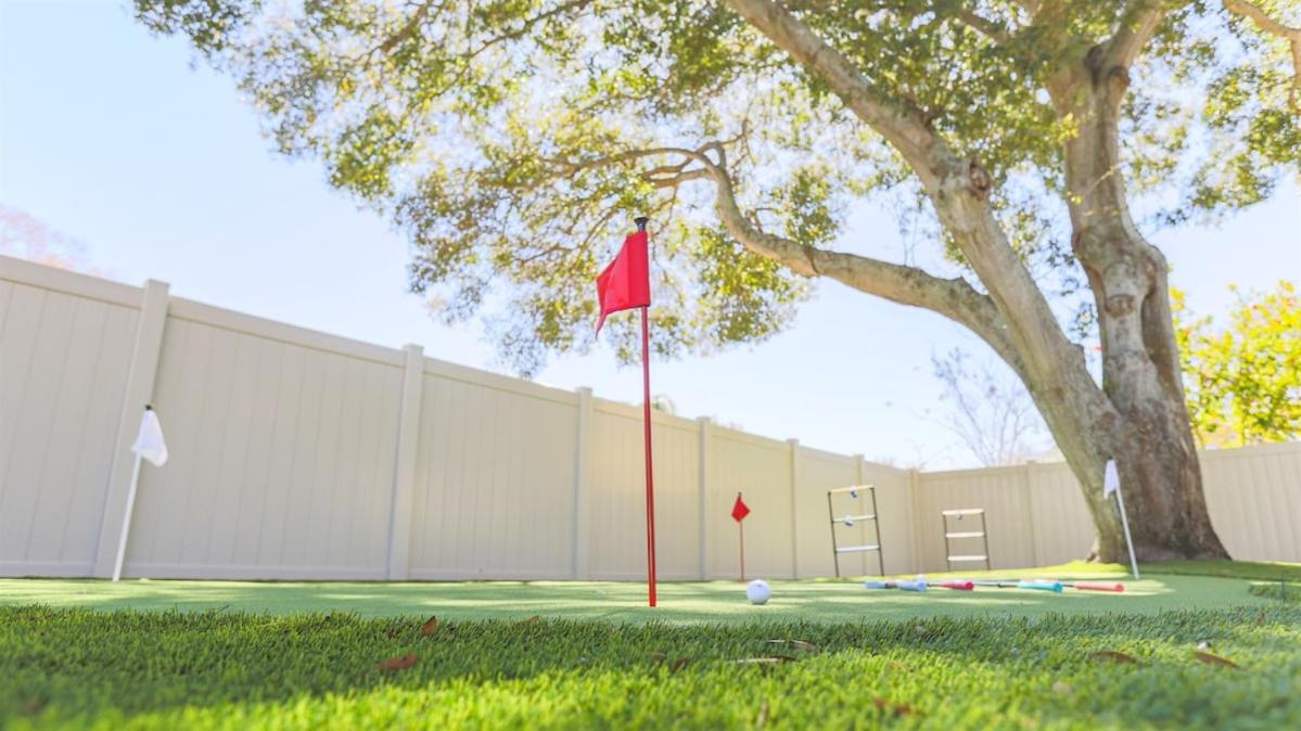 Snook Haven - Hot Tub, Pool, Minigolf, Dog Space - Bed and Breakfast Largo