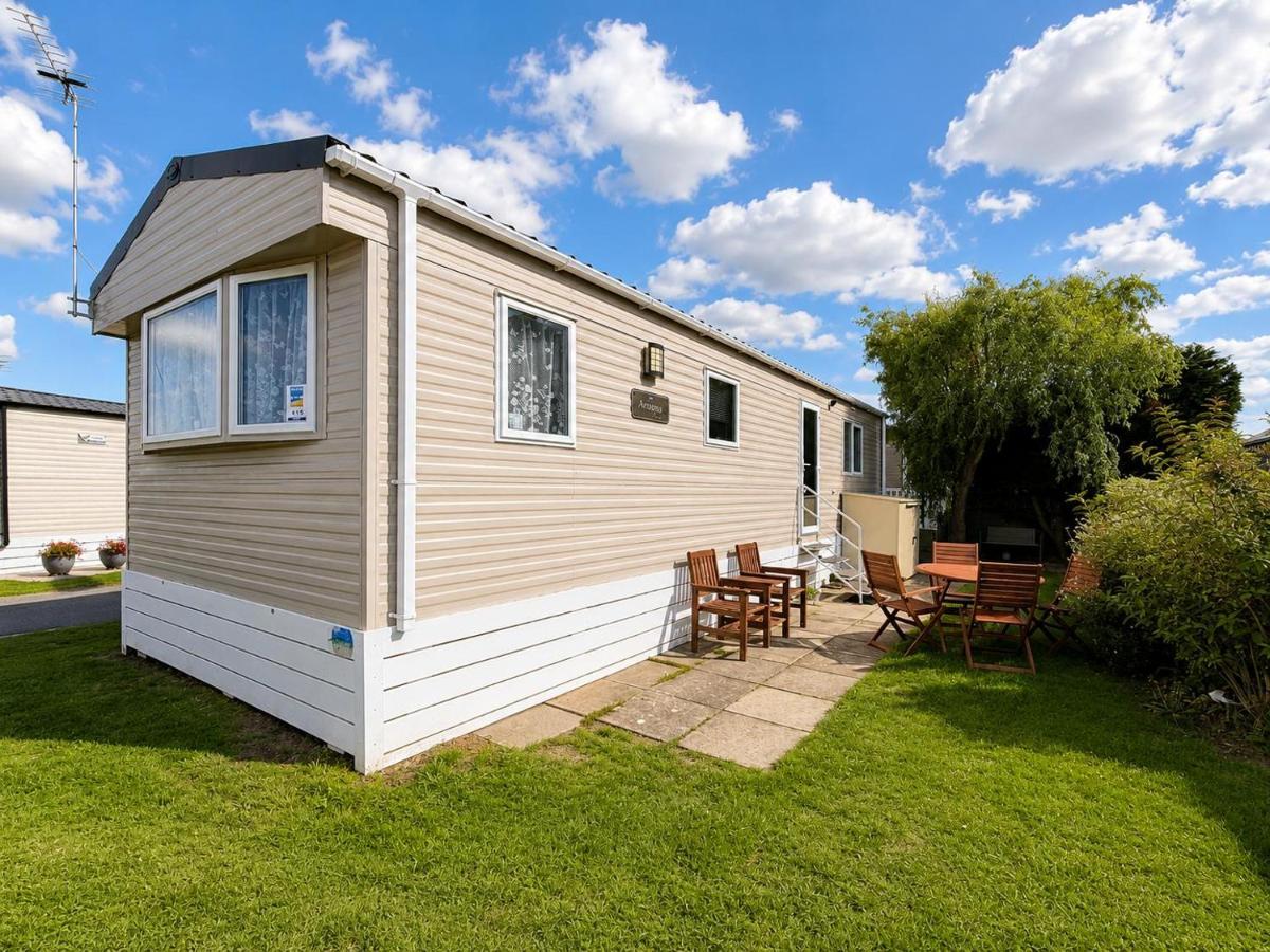 Stunning 6 Berth Caravan Near To The Beach At Pakefield Ref 68115Cr - B&B Lowestoft