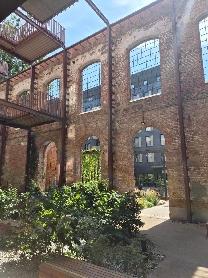Apartamenty Fuzja Loft by Ann - Chambres d'hôtes Łódź