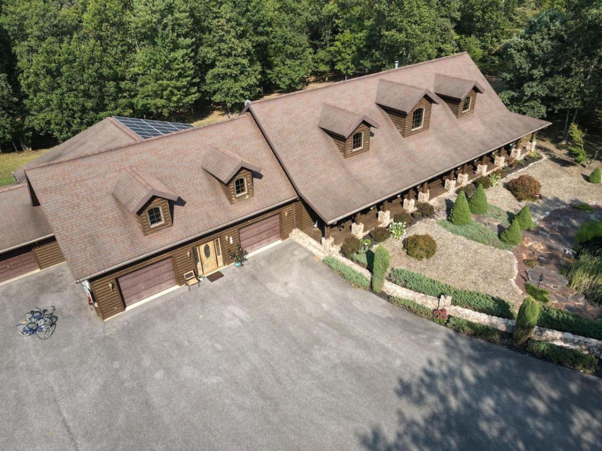 Mountain Meltdown - Pet Friendly, Grill, Wifi, Fire Pit, EV Station -Shared Space - Grill, Fire Pit, Covered Porch, Fountain Pond - Ferienwohnung Berkeley Springs