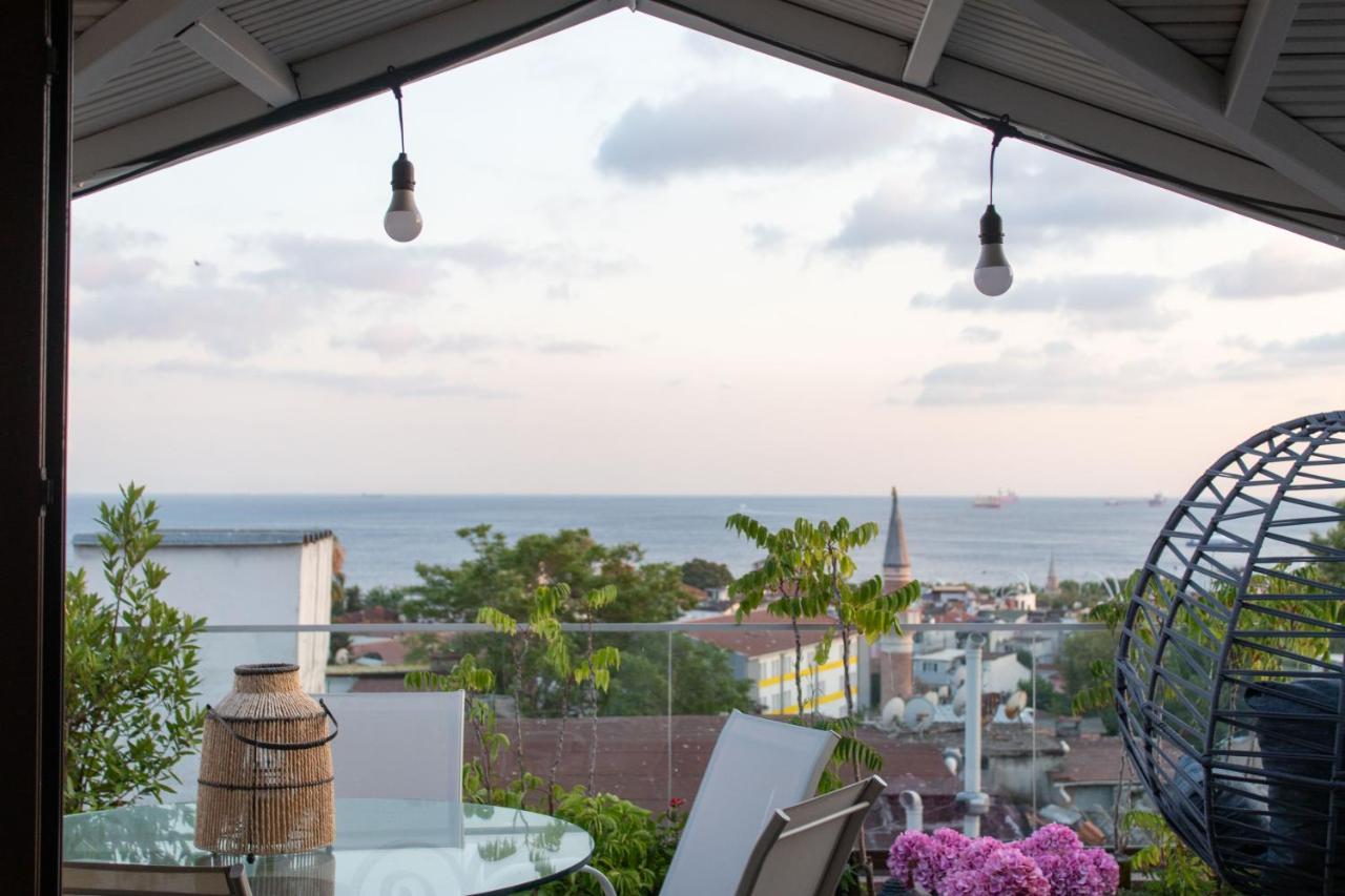 3BR Gem W Sea View Terrace in Historic Peninsula - Ferienwohnung Istanbul