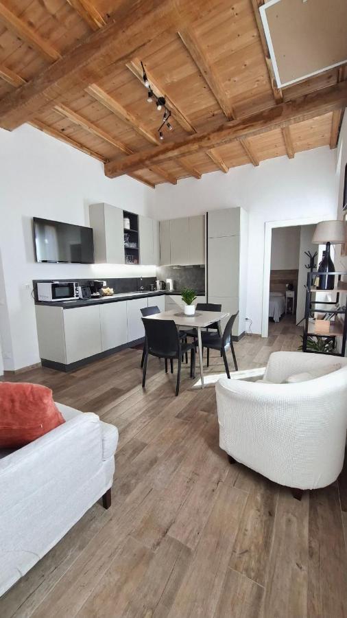 La Casa nel Vicolo - B&B Colle di Val d'Elsa