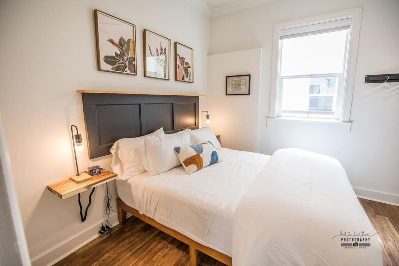 Downtown Dwelling 1612 - Ferienwohnung Redding