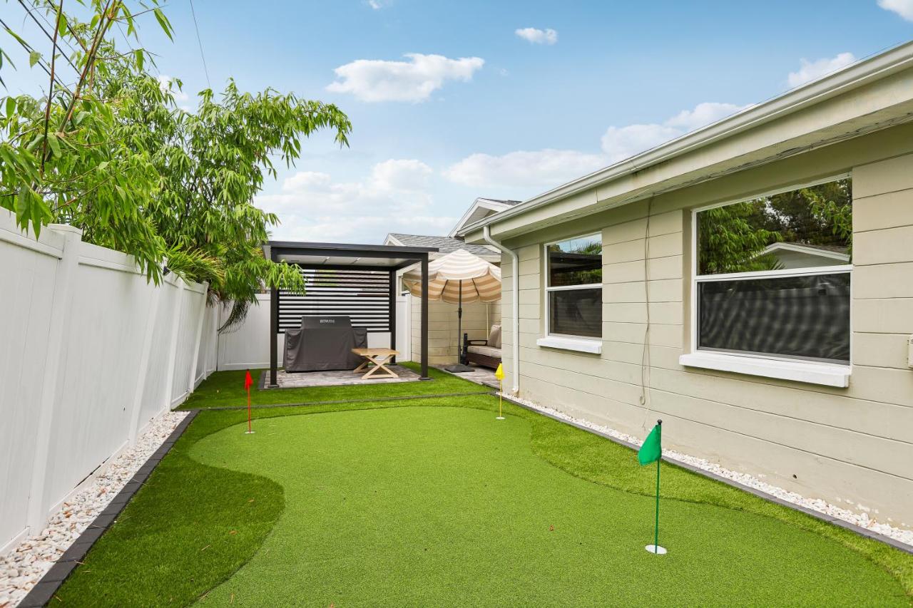 Pool, Mini Golf, Pool Table, Fire Pit, Sleeps 10 - B&B Seminole