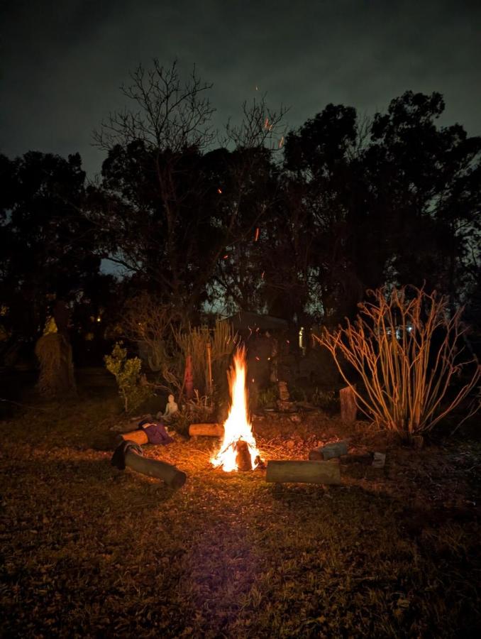 Casa de huespedes en terreno compartido - B&B Belén de Escobar
