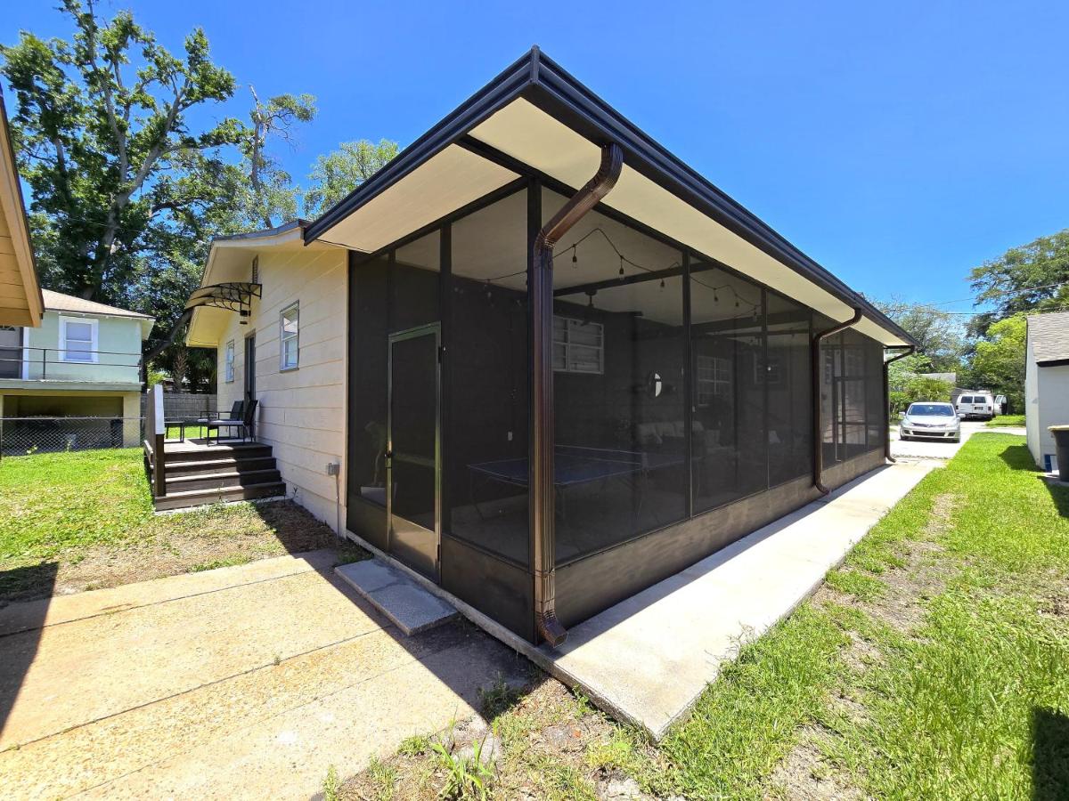 Historic Avondale 5BR with Porch, Grill & Ping Pong - Chambres d'hôtes Jacksonville
