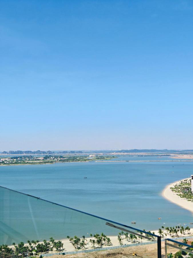 The Azure Duplex - Stunning Bay View - Citadines Ha Long - Bed and Breakfast Hạ Long