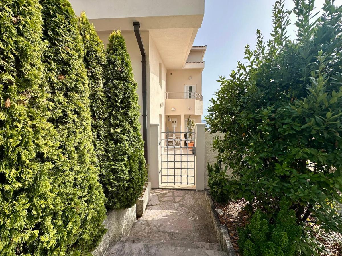 Savina FIVE - B&B Savina