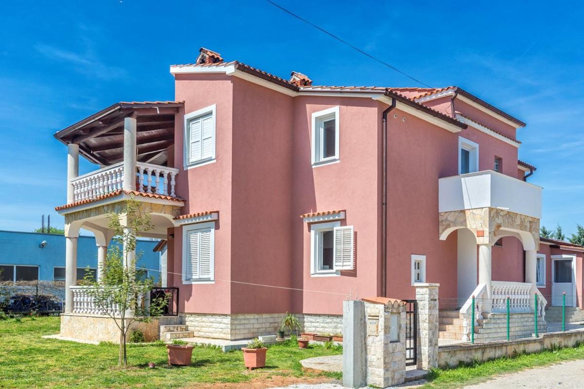 Apartment Nikola - Chambres d'hôtes Pula