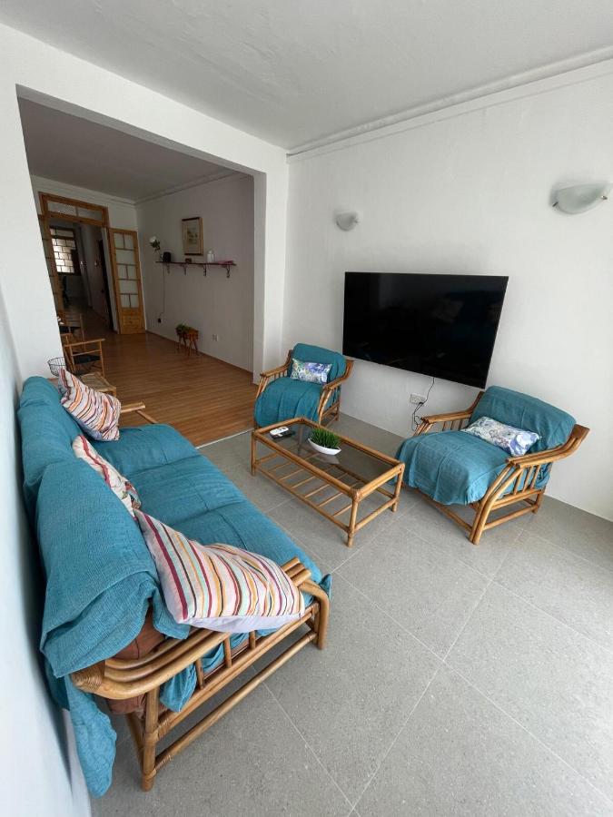 Seafront Traditional Cosy Apartment - B&B Sliema