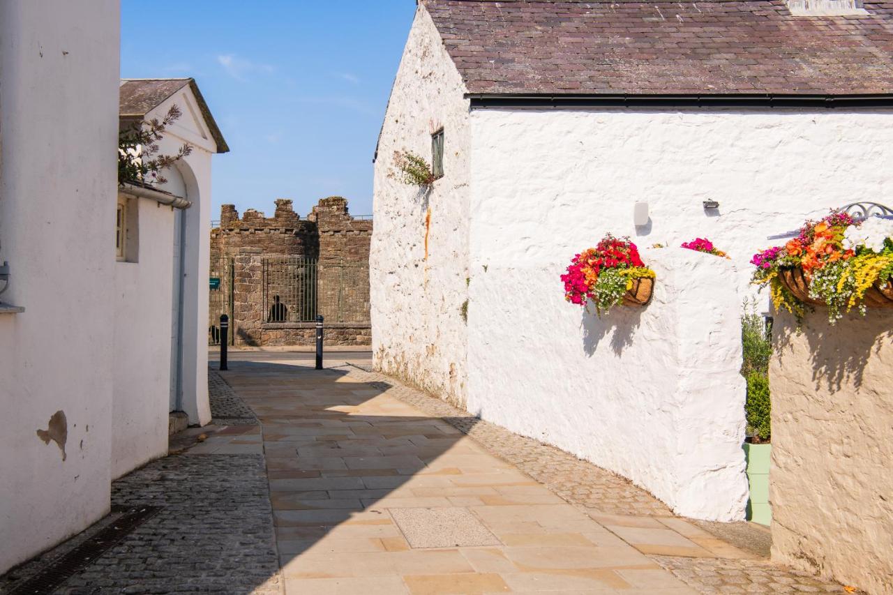 Castle Court Pub & Rooms - B&B Beaumaris