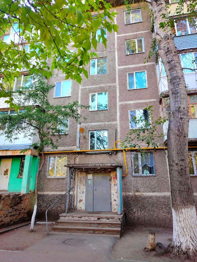 Уютная квартира в центре города - Bed and Breakfast Karagandy