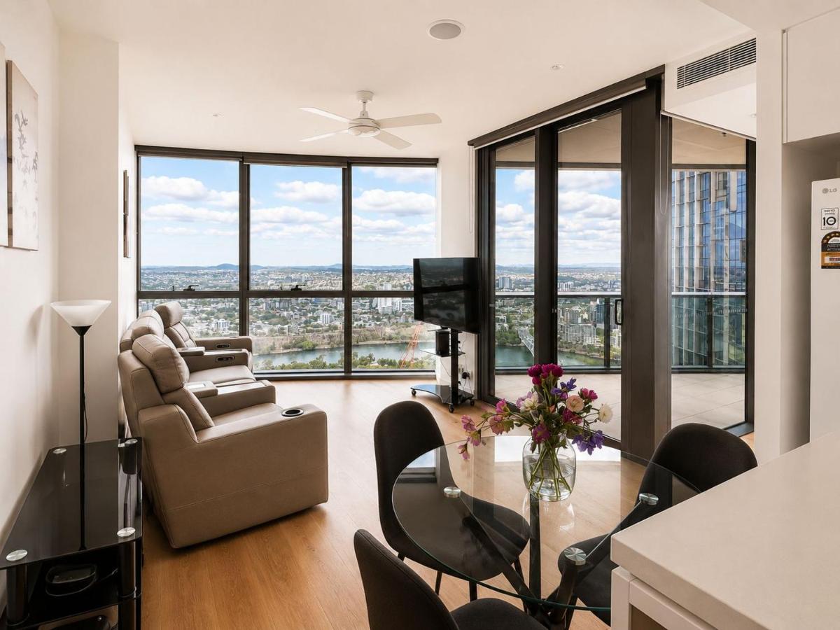 Queens Wharf Top Floor, 2 Bedrooms, 1 Parking - B&B Brisbane