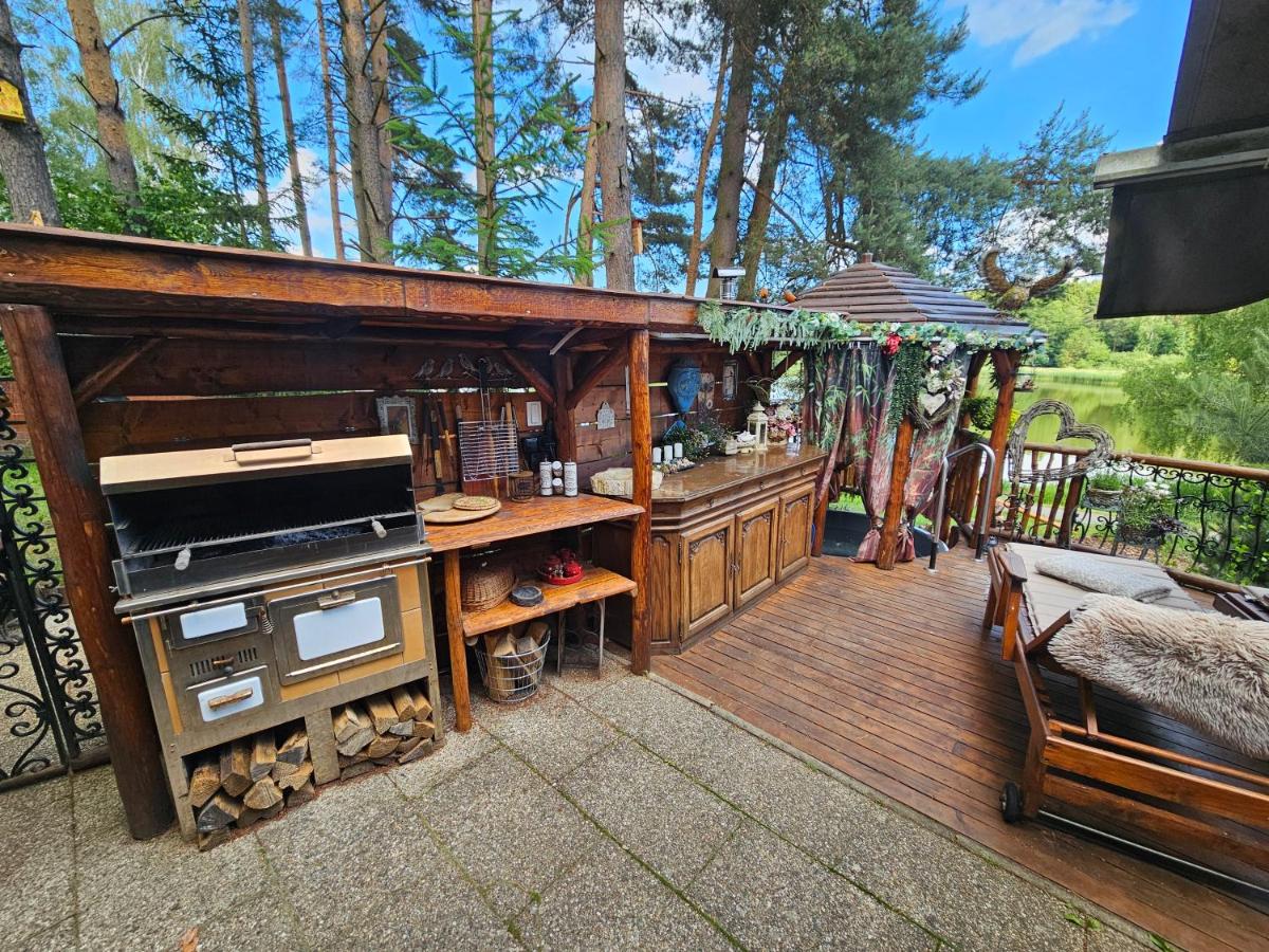 Chata u rybníka - Chrastná - B&B Osečná