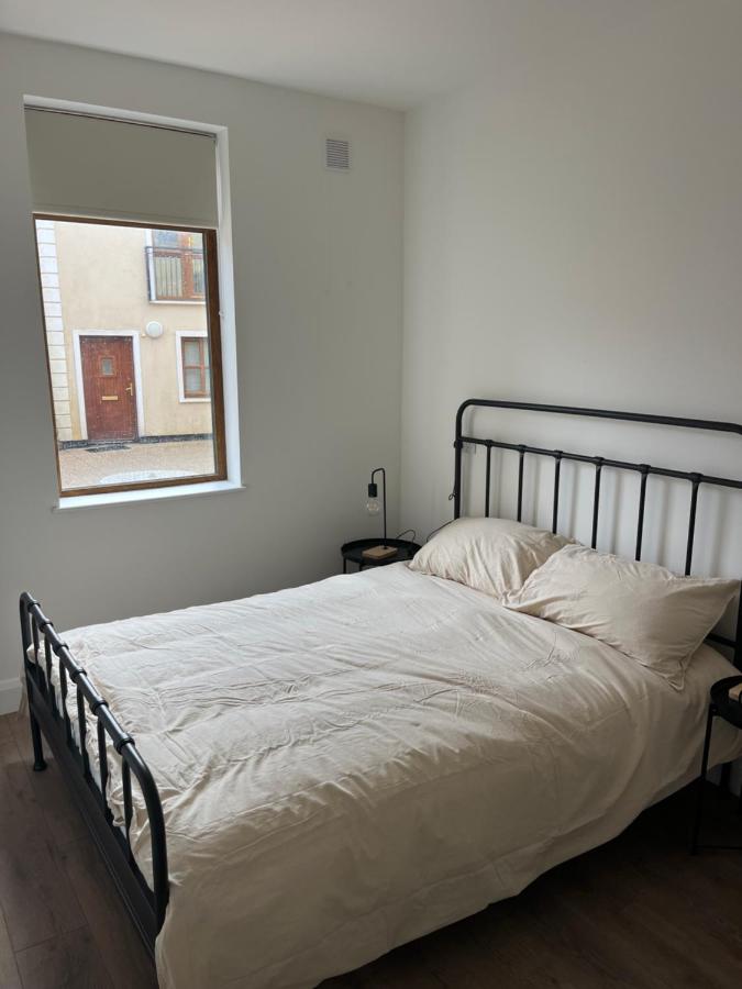 Brand New Stylish Apartment in Clifden Town Centre - B&B Clifden