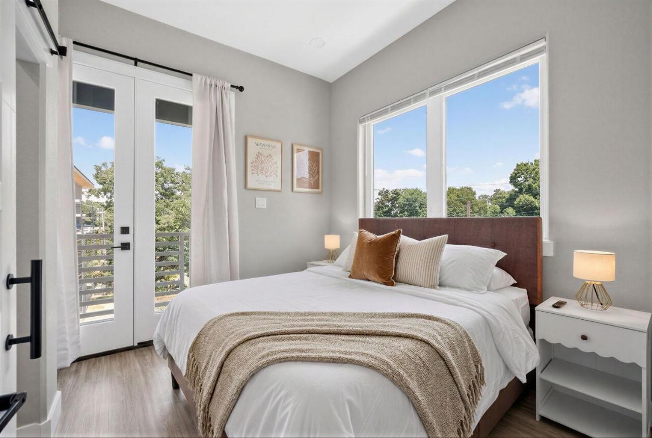 Pink Paradise Chic 2BD Townhouse - B&B Fort Worth
