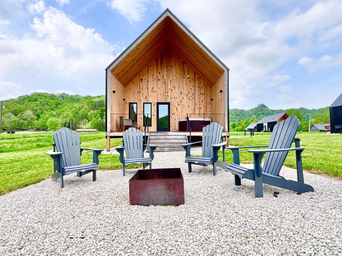 Hiker's Haven at Three Suns Cabins - B&B Stanton