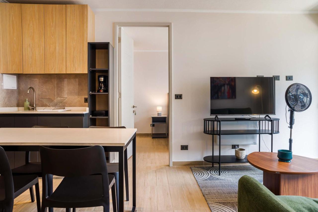 Chic Providencia Apt 2BR 2BA Sleeps 5 - Chambres d'hôtes Santiago