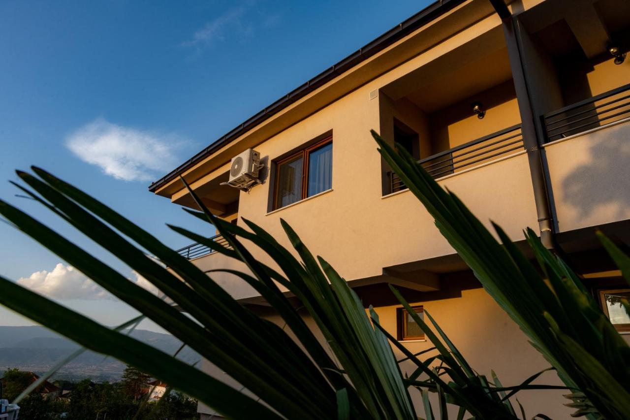 Villa Asti - B&B Borisovo