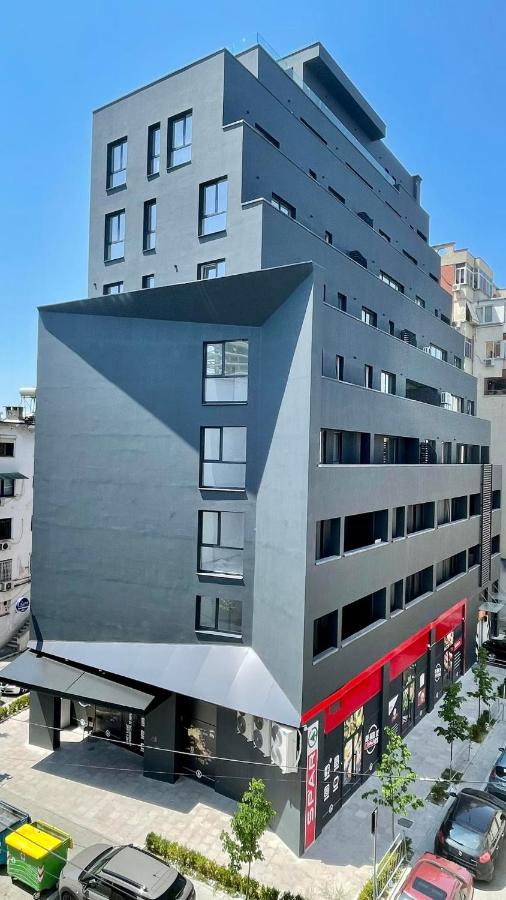 Enzo Rooms Center - B&B Tirana