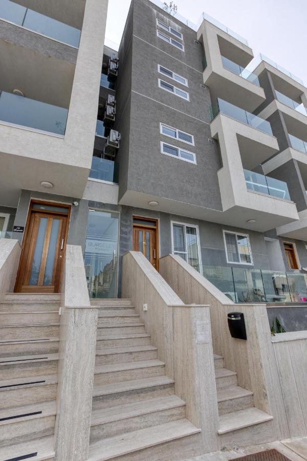 Luxurious, Spacious Apartment in Swieqi - Bed and Breakfast Swieqi