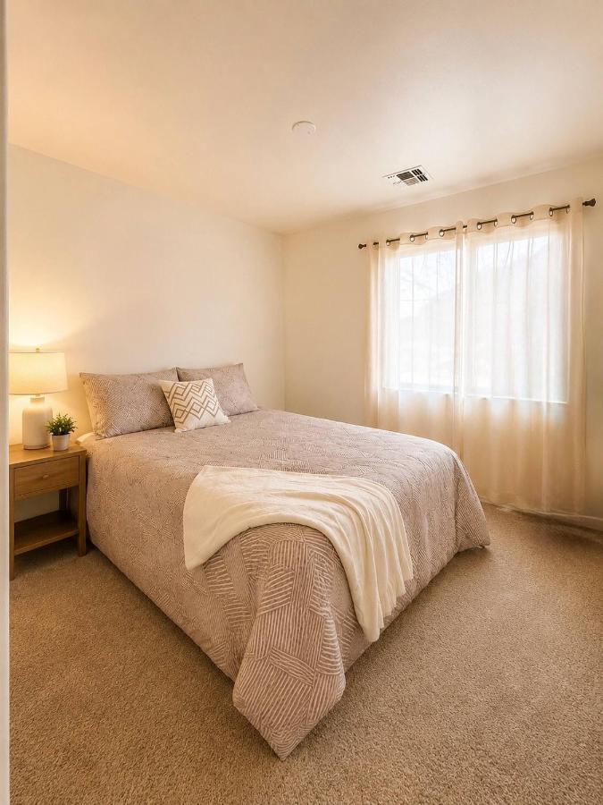 Spacious 5-Bedroom Maricopa Retreat Comfort and Convenience - B&B Maricopa